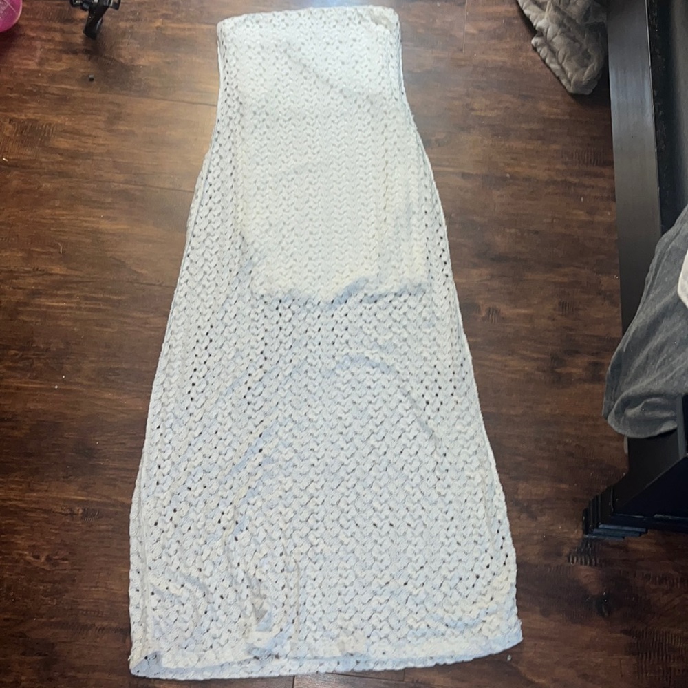 White maxi